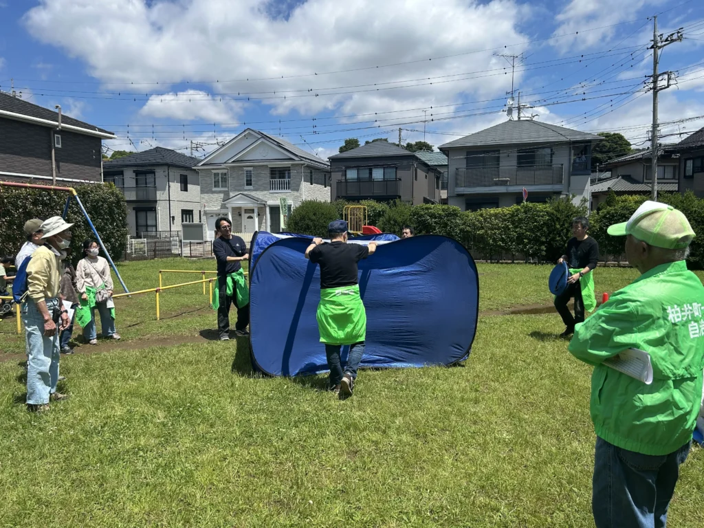 前田北公園防災テント張実習(1)