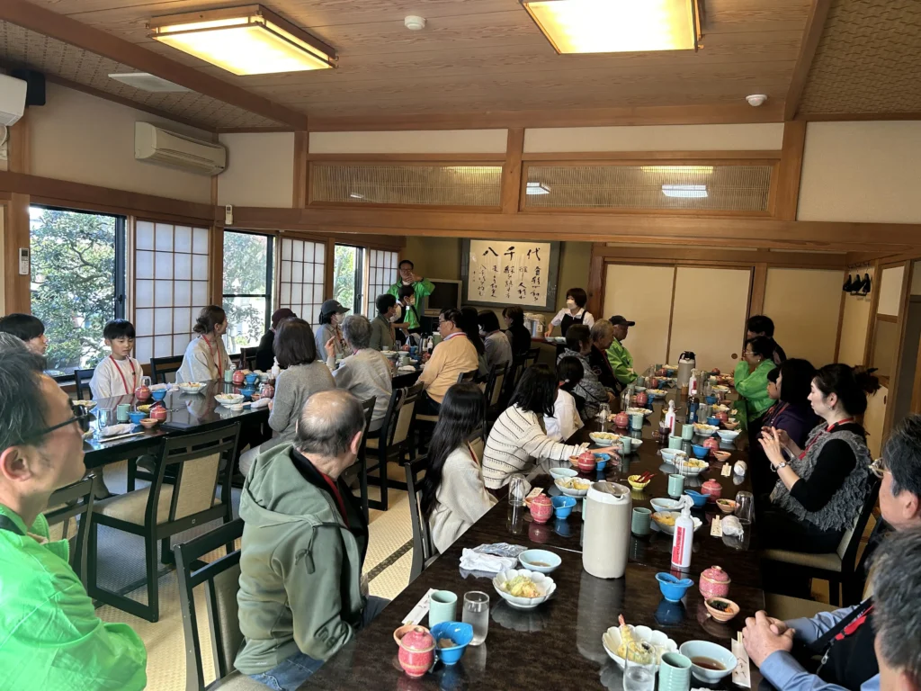和食八千代での昼食